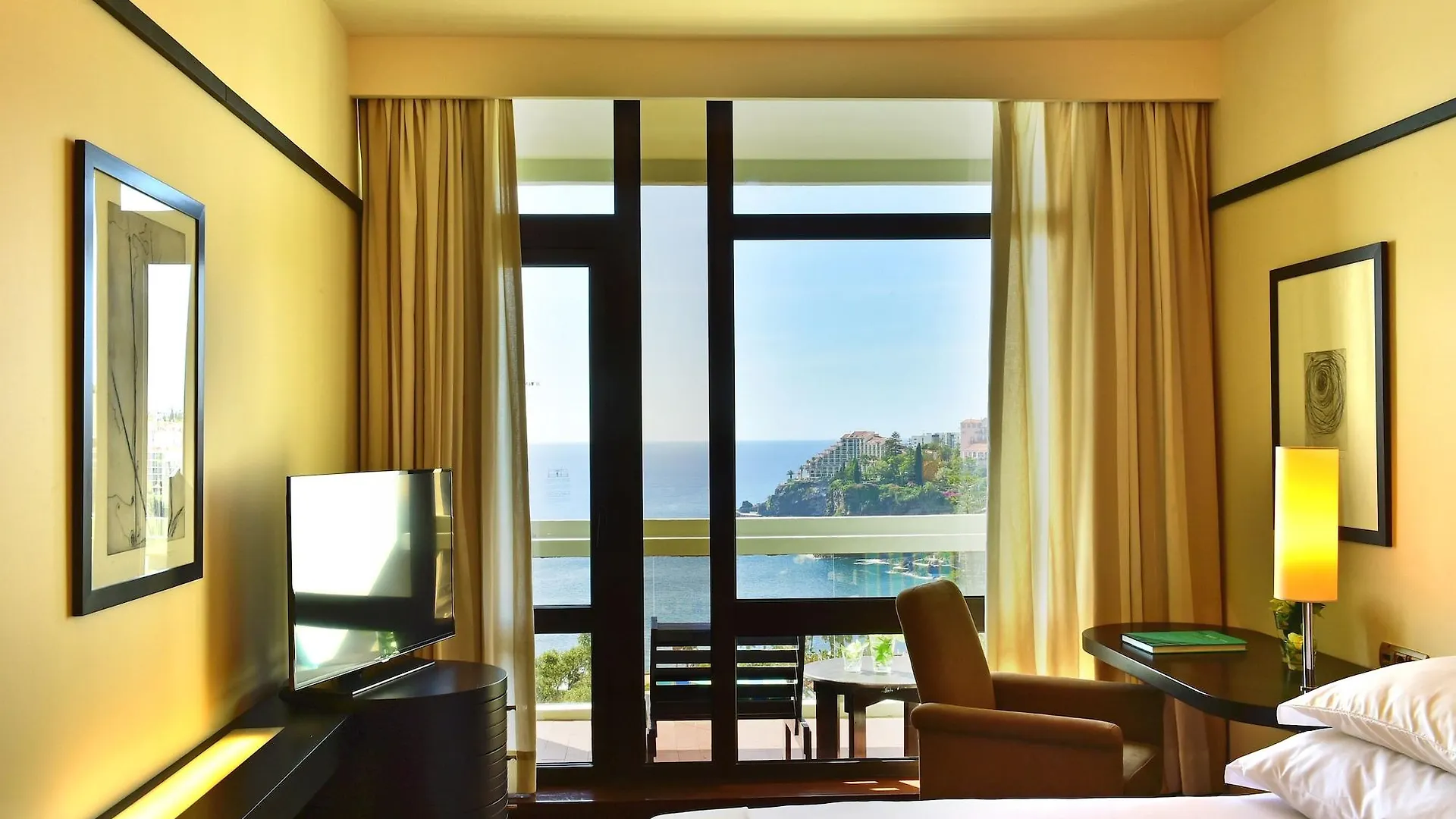 Pestana Casino Park Hotel & Casino Funchal  5*, Funchal (Madeira) Portugal